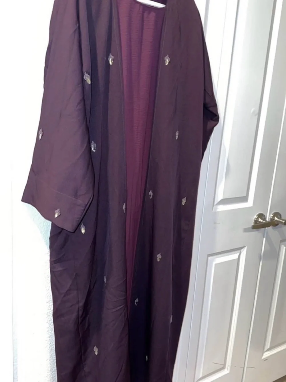 Woman’s Dubai abaya